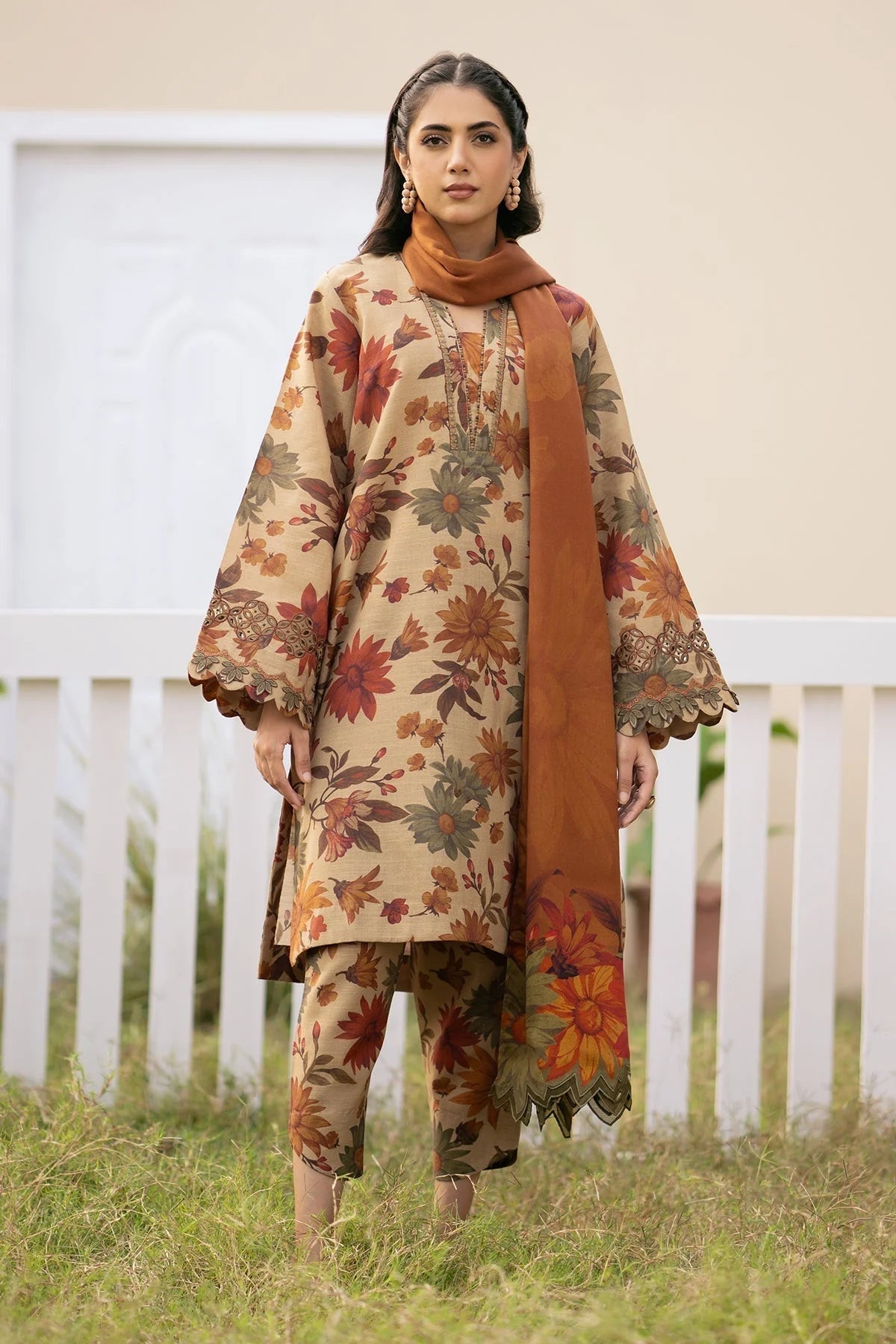 BAROQUE - 3PC LAWN DIGITAL PRINT SHIRT & TROUSER WITH VOIL DIGITAL PRINT DUPATTA -PFS-530